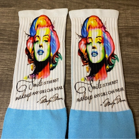 SJB Accessories - SJB "Marilyn Monroe" Graphic Socks Size Large Blue Pink Multi
